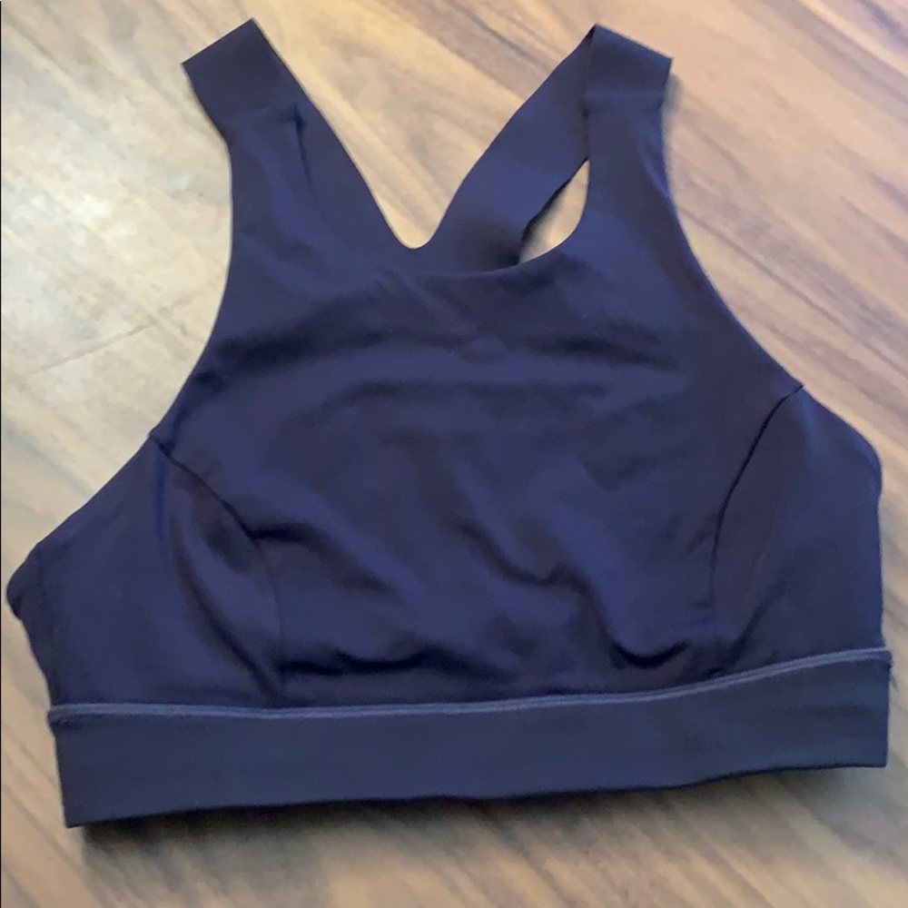 Lululemon like new bra size 4